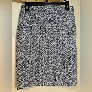 NWT J. CREW 22” SKIRT IN SMALL NAVY/WHITE FLORAL PRINT SIZE 6